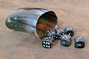 Premium Quality Horn <b>Dice</b> <b>Set</b> – Smooth Finish <b>Dice</b> - Product Image 5