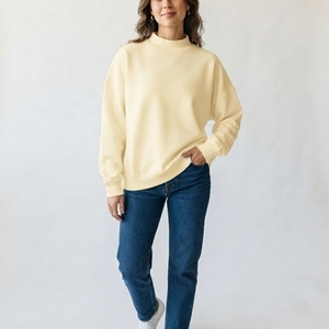 Sweat-shirt oversize tendance pour femme, col montant, silhouette décontractée, pull en polaire confortable, haut décontracté et tendance - Product Image 1