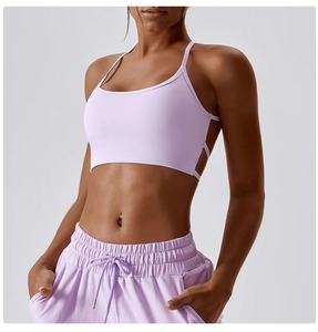 Soutien-gorge de sport sans couture personnalisé OEM pour femme, avec bretelles croisées et coussinets amovibles, idéal pour la gym, le yoga, le fitness, l'entraînement et la course à pied - Product Image 4