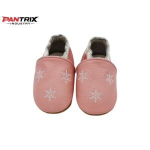 รองเท้าหนังนุ่มสำหรับเด็กหัดเดินรองเท้าเด็กใส่สบายน้ำหนักเบาระบายอากาศได้ดีผลิตจากโรงงานโดยตรง - Product Image 6