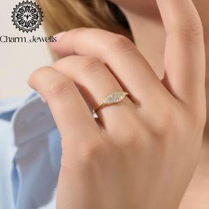 Anillo de compromiso clásico de plata chapada en oro de 22k con moissanita de corte cojín y engaste de garras para mujer Charm Jewels - Product Image 4