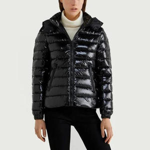 Abrigo Acolchado con Capucha Personalizado para Mujer, Ropa de Invierno Premium, Marca Privada, Fábrica de Ropa OEM - Product Image 6