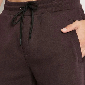 Survêtement de sport décontracté pour homme de haute qualité avec personnalisation de marque pour un style urbain quotidien - Product Image 6