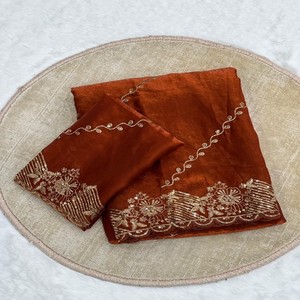 VASTRA COTTAGE Saree de seda espesa con bordado de lentejuelas y Zari, blusa bordada, Saree de diseñador festivo - Product Image 1