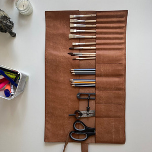 Porte-crayons en cuir fait main, organiseur compact pour matériel de dessin professionnel, logo personnalisé, à vendre - Product Image 6