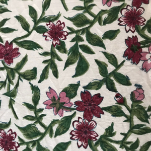 ผ้าฝ้ายพิมพ์ลายด้วยมือ ลายดอกไม้ |   เหมาะสำหรับคุรตี, ชุดเดรส และชุดพื้นเมือง - Product Image 1