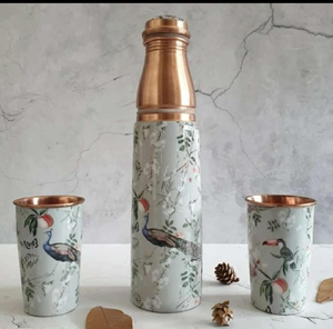 Jarra con estampado floral, botella de cobre de boca ancha, con estampado detallado de flores naranjas tradicionales, incluye tapa, al por mayor. - Product Image 3