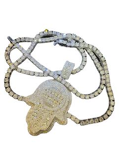 Colgante Hamsa de Moissanita Chapado en Oro Amarillo, Totalmente Incrustado, Estilo Hip Hop Moderno, para Fiesta/Boda, Hombre/Unisex, India - Product Image 1