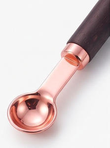Cuillères doseuses en acier inoxydable poli or rose avec manches en bois, équipement métallique pour ustensiles de cuisine et usage domestique - Product Image 2