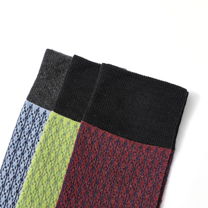 Chaussettes de sport en Spandex/Polyester pour l'automne, professionnelles, respirantes, écologiques, à séchage rapide, hauteur genou, personnalisables, pour la course à pied et le yoga - Product Image 5