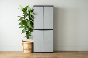 Armoire de rangement extérieure en plastique avec portes à lattes, organisateur utilitaire peu encombrant - Product Image 5