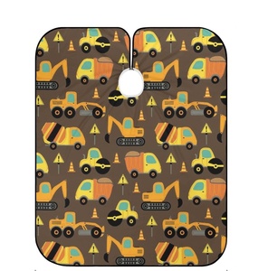 Cape de Coiffeur de Qualité Supérieure Grande Taille Imperméable, Cape de Barbier avec Emballage Personnalisé, Cape de Coiffure de Salon de Qualité Supérieure - Product Image 2