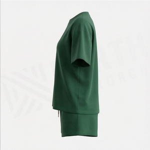 Ensemble décontracté 2 pièces pour femme en coton tricoté vert uni : T-shirt à manches courtes et short au-dessus du genou, coupe ample, idéal printemps-été - Product Image 3