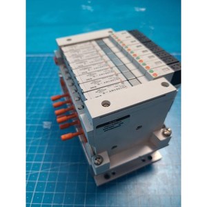 Base de distributeur de électrovannes SMC VV5Q11-ULB000113, utilisée telle qu'elle est, pièces d'équipement semi-conducteur d'occasion - Product Image 5