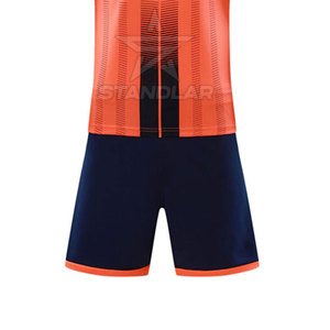 Uniforme de football personnalisé pour hommes adultes de haute qualité, séchage rapide, respirant, avec couleurs et logo personnalisés et service OEM - Product Image 6