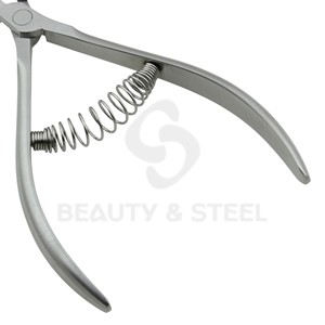 กรรไกรตัดหนังกำพร้าสแตนเลสแบบ Ergonomic พร้อมใบมีดแม่นยำ สำหรับทำความสะอาดเล็บ เหมาะสำหรับร้านทำเล็บมือและเล็บเท้าที่มีปริมาณลูกค้ามาก - Product Image 3