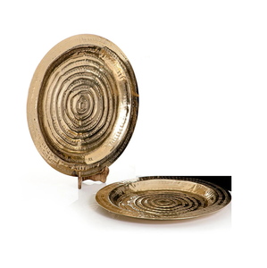 Plateau de service en aluminium au design classique pour table de dîner formelle, offrant une élégance intemporelle et une durabilité, idéal pour la marque privée. - Product Image 5
