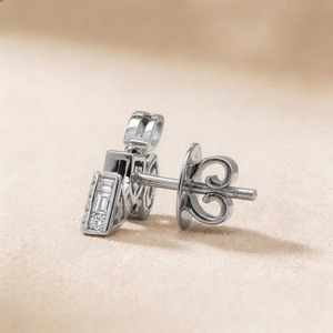 Pendientes de Oro Blanco de 9K con Diamantes de 1.20CT en Forma Geométrica Marquise, Fabricante de Joyería Fina Personalizada al por Mayor - Product Image 2