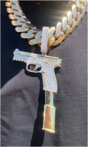 จี้เพชรโมอิสซาไนต์แบบกำหนดเองพร้อมสร้อยคอสำหรับผู้ชาย สไตล์ฮิปฮอป เงินแท้ 925 ชุบทอง ทรงเหลี่ยมเจียระไน ได้รับการรับรองจาก GRA - Product Image 2