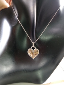 จี้เพชรแท้หลากสีรูปหัวใจ JEWELSPAARK 0.95 กะรัต สำหรับผู้หญิง เงินแท้ 925 ชุบโรเดียม 18k - Product Image 5