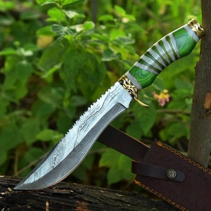 Couteau Bowie droit artisanal en acier Damas de A&M ENTERPRISES, manche en bois, pour le camping, la survie, la chasse et les usages industriels. - Product Image 1
