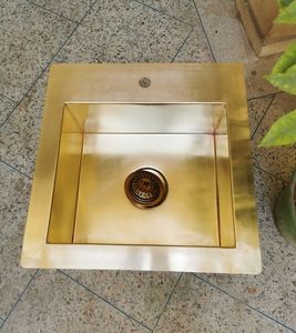 Fregadero de latón tradicional hecho a mano, fregadero de cocina de latón macizo de primera calidad, fregadero de cocina de latón de diseño personalizado de gran resistencia. - Product Image 1