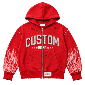 เสื้อฮู้ดซิปผู้ชายสีแดงแบบดิสเทรสสั่งทำพิเศษสำหรับ OEM แขนเสื้อลายเปลวไฟ ประดับคริสตัล ปักลาย ทรงบ็อกซี่ สไตล์ Y2K สตรีทแวร์สำหรับผู้ชาย - Product Image 1