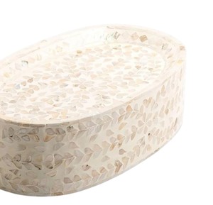 Splendide support à gâteau en nacre, plateau ovale beige en forme de coquille avec centre encastré pour les réceptions haut de gamme - Product Image 3
