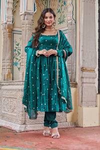 Collection Festive : Ensemble Moderne de Robe Anarkali Sans Manches pour Femme - Idéal pour Diwali, Mariages, Plage, Réversible et Extensible - Product Image 2