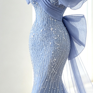 Robe longue de luxe pour femme, bleu clair, décontractée, coupe trapèze, tissée, imprimé floral, taille haute, ornée de perles, ajustée - Product Image 1