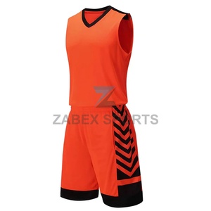 Maillot et short de basketball personnalisés style professionnel par sublimation – Ensembles d'uniformes de club respirants sur mesure pour équipes - Product Image 2