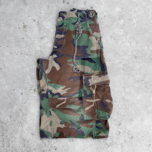 Shorts de sport décontractés pour hommes en toile unie, dernière conception, taille haute, coupe-vent, avec cordon de serrage, personnalisables numériquement, Pakistan 100% haute qualité - Product Image 3