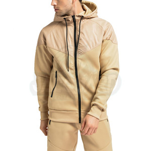 Conjunto de chándal unisex de corte holgado diseñado para amantes del streetwear que valoran tanto la comodidad como la tendencia. Hecho de material de lana premium - Product Image 5