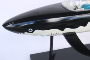 Sous-marin de fiction SHARK inspiré de T!NT!N - Modèle en résine peint à la main pour la décoration intérieure et la collection - Product Image 3