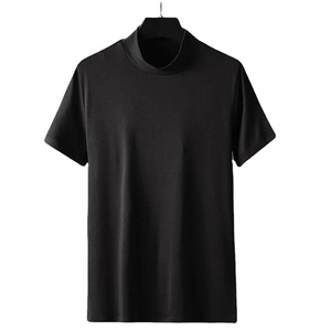 אופנה 2025 חלק אוברסייז של גברים חלק שרוול קצר turtleneck חולצות צבע אחיד רזה בסיס רזה חולצה שכבת בסיס