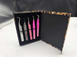 Kit de Pinzas Profesionales para Extensión de Pestañas con Punta de Fibra, 5 Piezas, con Recubrimiento de Papel, Aislamiento, Curvatura de 45 Grados, Empaque Personalizado - Product Image 4