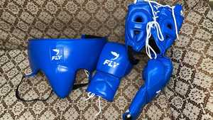 Set de Equipo de Boxeo de Alta Calidad Fly, Protector de Cabeza de Cuero Azul, Protector Inguinal, Guantes Transpirables con Cordones, para Adultos, MMA, Artes Marciales - Product Image 2