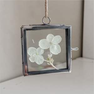 Cadre photo flottant miniature 2x2 4x4 en laiton antique avec charnières, pour herbarium de fleurs pressées, décoration de table de luxe pour la maison - Product Image 2