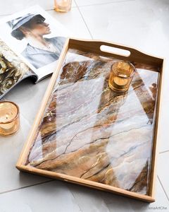 Plateau en bois et résine de haute qualité avec surface en époxy lisse pour servir des collations, des boissons et des desserts - Product Image 2