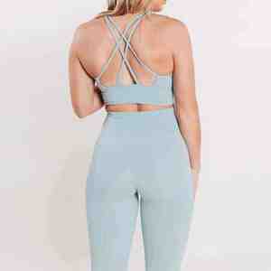 Ensemble de yoga sur mesure pour femmes : ensemble de yoga en matière solide et durable, vêtements de sport, vêtements de fitness, ensembles de yoga pour la gym - Product Image 2