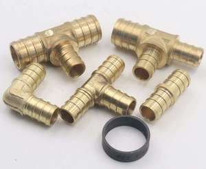 Conector de compresión de latón forjado de primera calidad para tuberías industriales y sistemas de plomería - Product Image 5