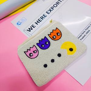 Monedero Artesanal 100% Algodón con Cuentas, Diseño de Juego Arcade Pac-Man, Patrón de Fantasma Colorido, Bolsa Duradera con Cremallera para Almacenamiento - Product Image 2