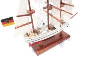 Modèle de bateau historique allemand en bois fait main - Petit modèle GORCH FOCKK II - Cadeau de collection antique - Product Image 5