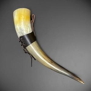 Copa de cerveza nórdica pulida con cuerno para beber decorativo de animales tallados de estilo nórdico con soporte - Product Image 4