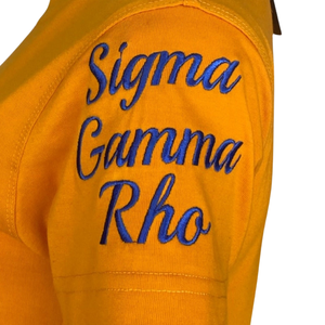 เสื้อยืด Sigma Gamma Rho Shield Chenille สำหรับผู้หญิง ปักลายตราสัญลักษณ์สีทอง ผ้าคอตตอนผสม แขนสั้น สวมใส่สบาย ทรงสวยทันสมัย - Product Image 4