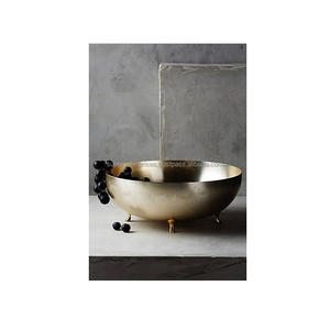 Bol de service en laiton poli à la main, opulent, idéal pour les réceptions grandioses, au caractère raffiné et à l'éclat étonnant - Product Image 4