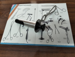 INSTRUMENTS CHIRURGICAUX MAHER Spéculum rectal Pennington réutilisable pour la chirurgie hospitalière et gynécologique Certifié CE Utilisation manuelle - Product Image 1