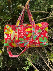 Large Capacity Cotton Quilted Duffel <b>Bag</b> for Women and Men Perfect for Gym, Travel, and <b>Overnight</b> Trips - Product Image 5