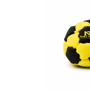 ถุงเท้าหนังกลับสังเคราะห์ Hacky Sacks ขนาด 2.5 นิ้ว ลูกบอลของเล่นคุณภาพเยี่ยมจาก NEXT TECH INDUSTRIES - Product Image 3