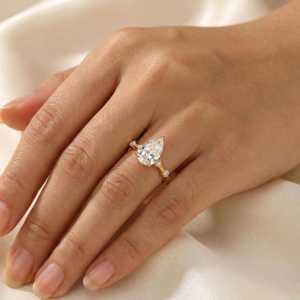 Bague solitaire 3,030 ct en diamant de laboratoire taille poire et 0,200 ct taille brillant rond, classique, en or massif 10K 14K 18K, pour fiançailles - Product Image 3
